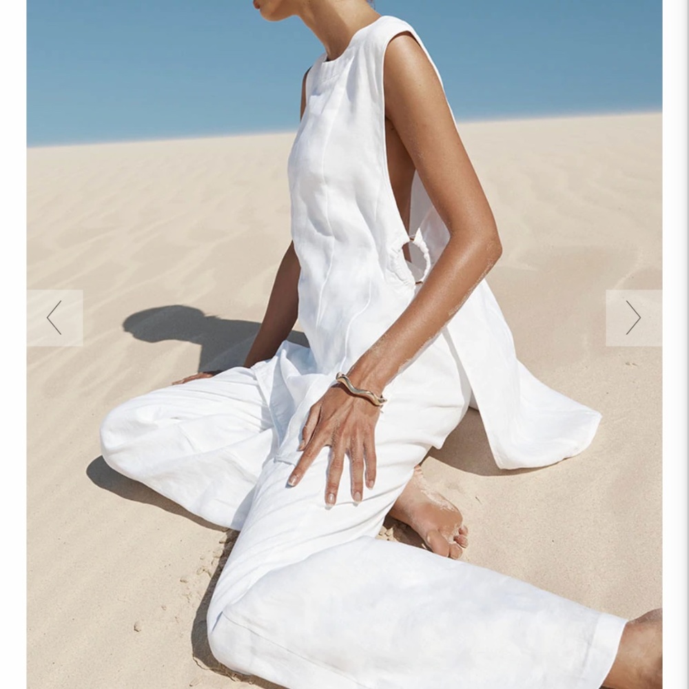 DISSH LOVATO WHITE LINEN RING TUNIC TOP